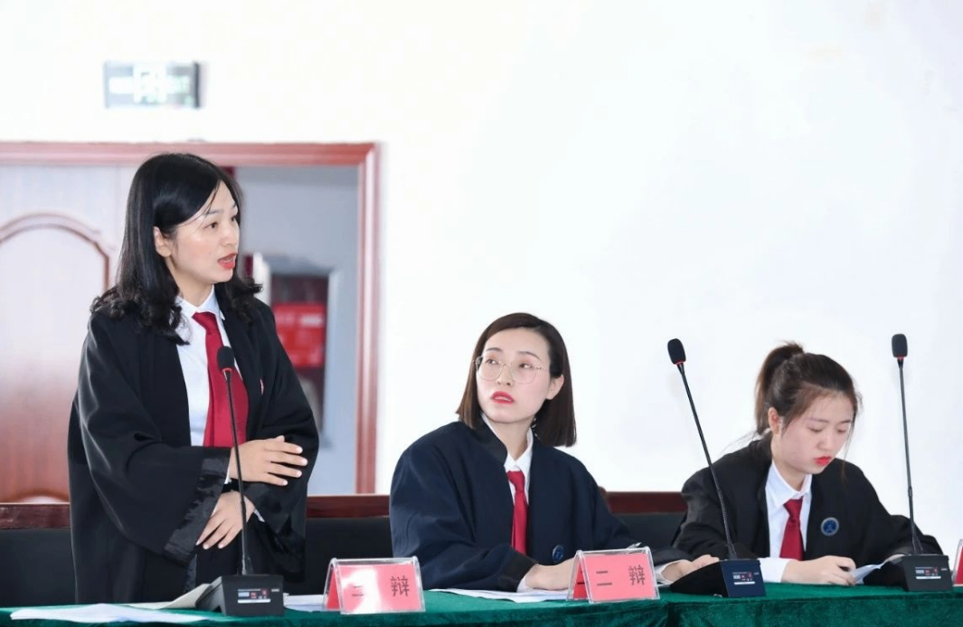 喜报！瀛青云律所李鸿律师获辩论赛双奖