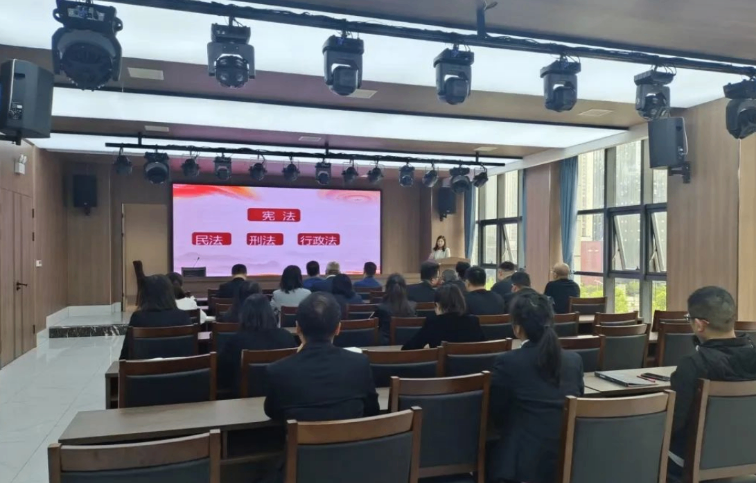 瀛青云律师李鸿深入开展法治宣讲